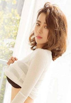 [Ugirls尤果网]Ugirls尤果圈爱尤物专辑爱菲是真不平身啊写真图集