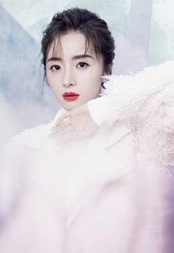 胡冰卿时尚妩媚杂志写真大片