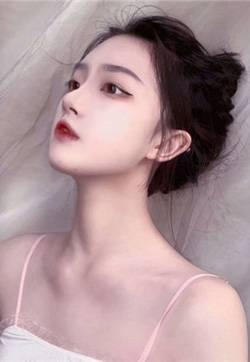 个性非主流高冷御姐美女头像图片
