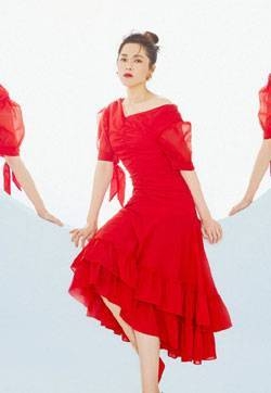 曾黎性感妩媚红裙写真图片