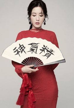 曾黎优雅大气魅力写真大片