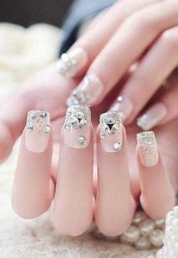 适合结婚的美甲图片 美甲图片结婚款式图片