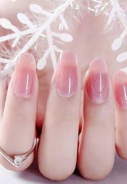 秋冬短款美甲显手白 秋冬美甲图片显手白长款