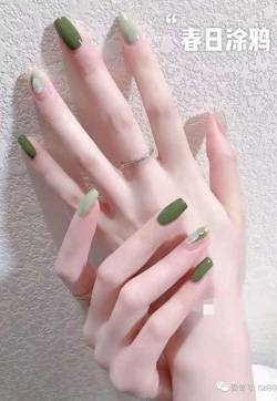 显手白的指甲款式图片 什么样的指甲显手白