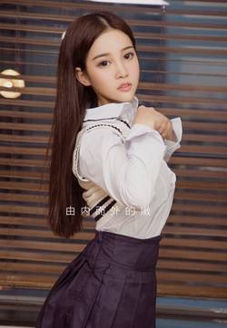 渔网袜女郎大白屁股蜜桃臀(阳光)张筱雨高清人体(3)图片 / 第1页