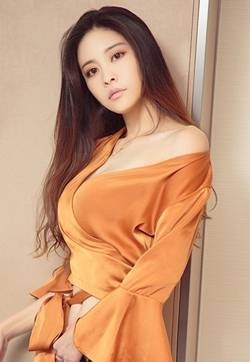 内地尤物酸酱兔情趣内衣秀豪乳荡妇mm1311美女小穴写真壁纸图片