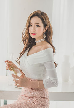 美女白嫩写真诱惑的mm