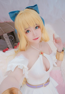 最流行cosplay制服妩媚莉丝塔写真图片