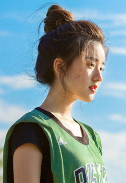 高清赵露思甜美活力写真图片手机壁纸