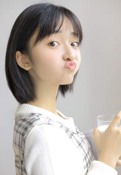 高清可爱小美女沈月小清新写真高清手机壁纸图片