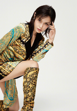 美女沈月
