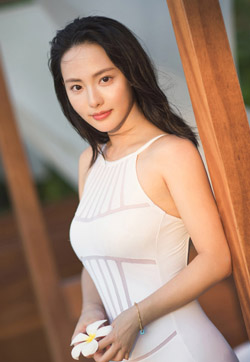张嘉倪图片   张嘉倪性感迷人图片