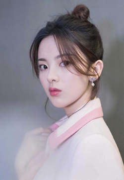 杨超越