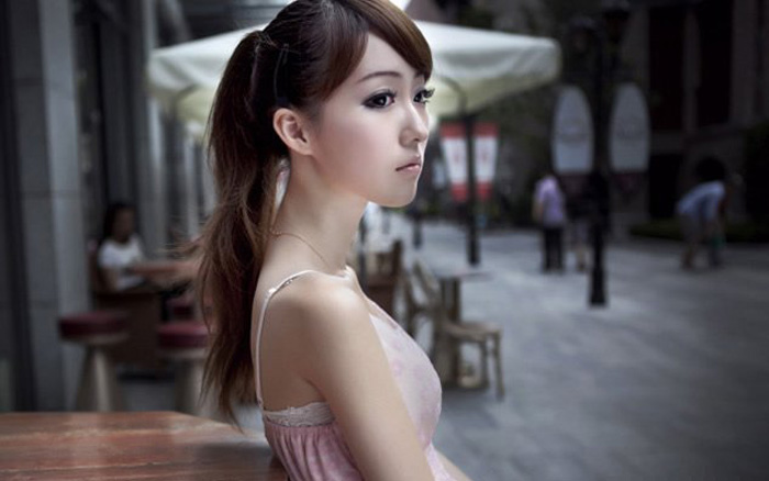 娇嫩温柔女孩清新写真图片