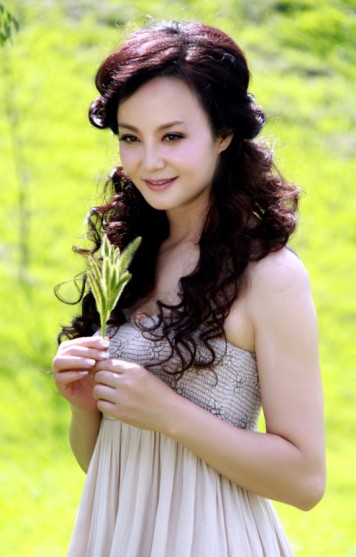 中国内地重庆影视女演员陶红优雅妩媚时尚写真图片图片