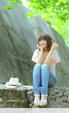 娇嫩温柔女孩清新写真图片