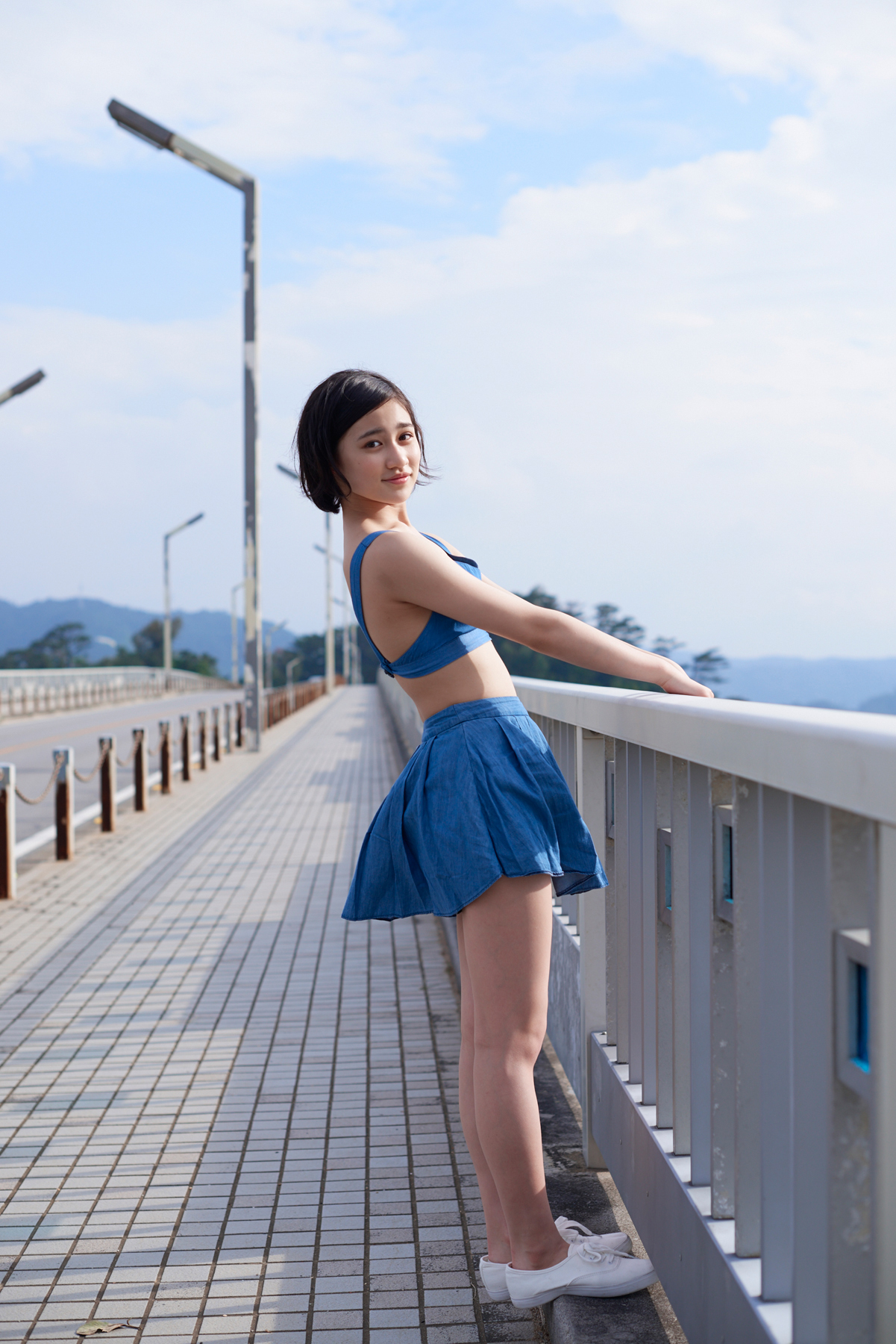 高清山东烟台美女于咏琳真空出镜性感蕾丝湿身显身材图片