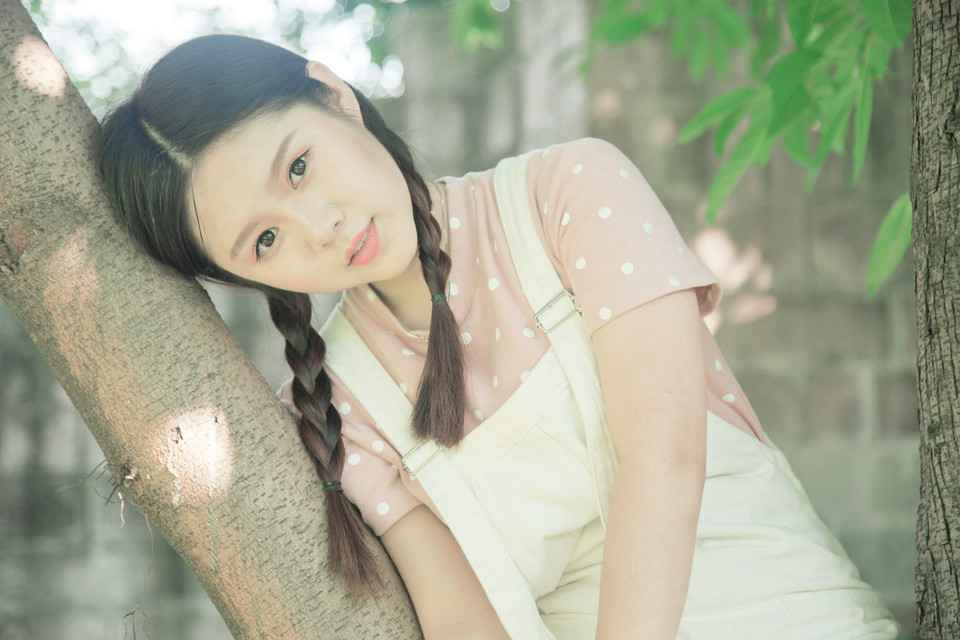 美女湿身图片