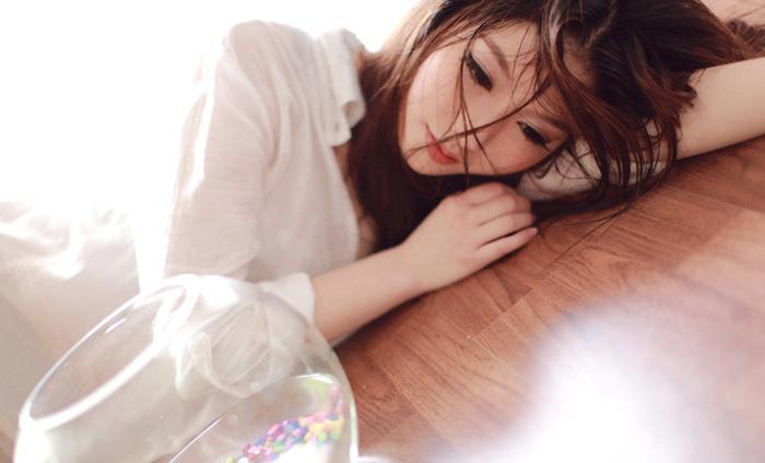 放电眼 诱人身 泳装妩媚女性感写真图片