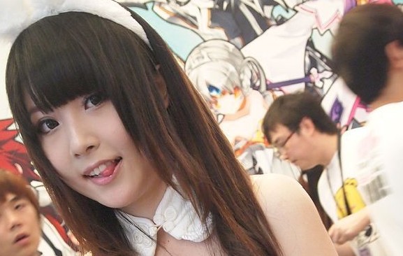 粉红兔女郎图片