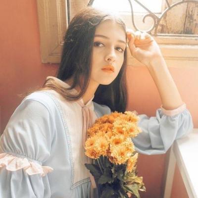 黑色系女生头像图片 女生头像图片
