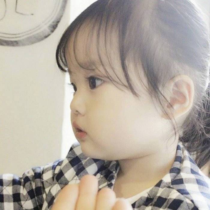 黑色系女生头像图片 女生头像图片