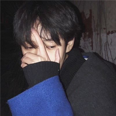 EXO长腿男神日韩明星桌面壁纸图片