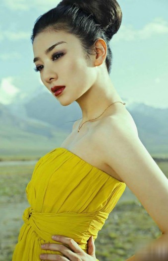CJ网易展台上梦幻爱作战COSPLAY图片