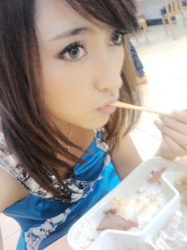曲尼次仁性感写真图片图片