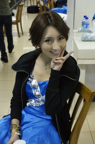 曲尼次仁性感写真图片图片
