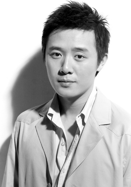 高清湖北省武汉男星张博绅士雅痞街拍写真图片图片