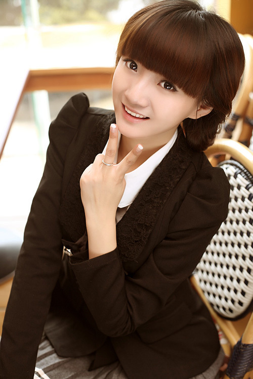90后萝莉小美女Miki可爱自拍图片