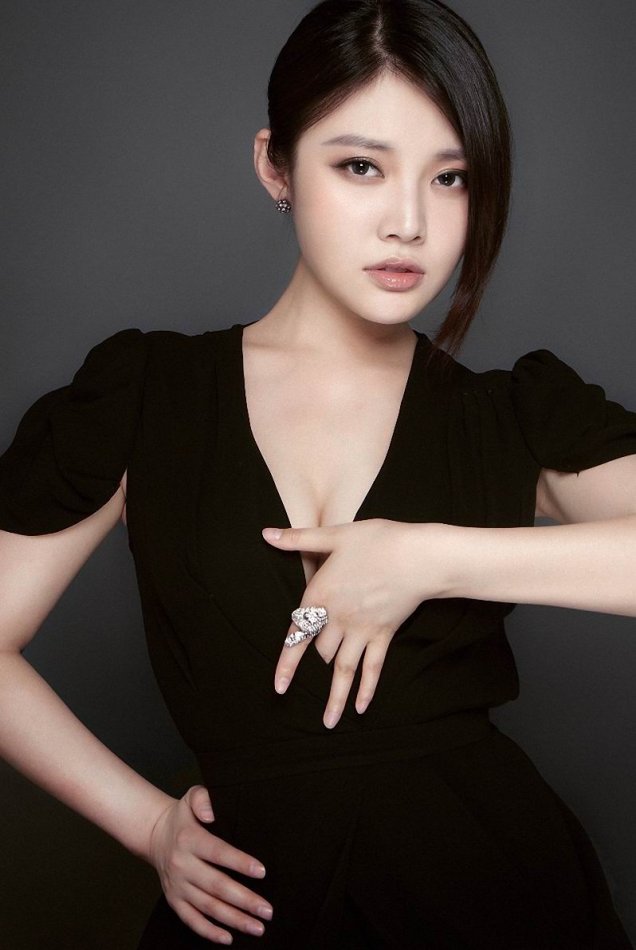 绝美模特凯迪私房高清写真图片