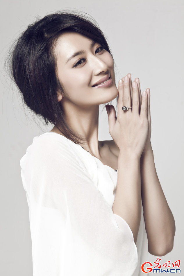 美女明星郭珍霓清新写真图片