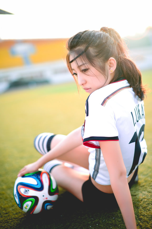 性感女郎王婉悠制服诱惑艺术照写真图片