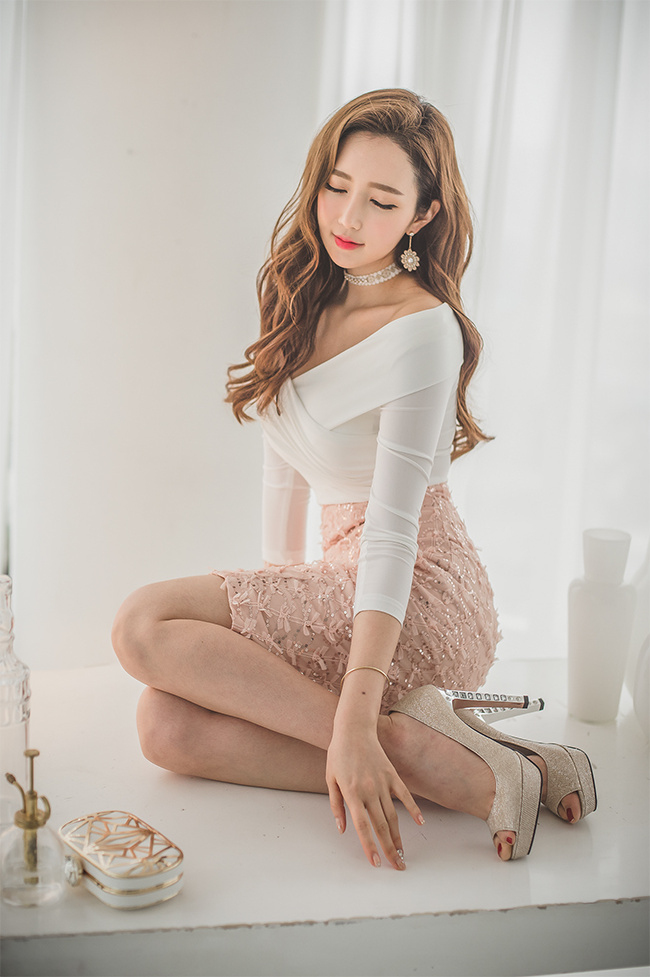 销魂酒吧女  野性放荡不羁的MM图片