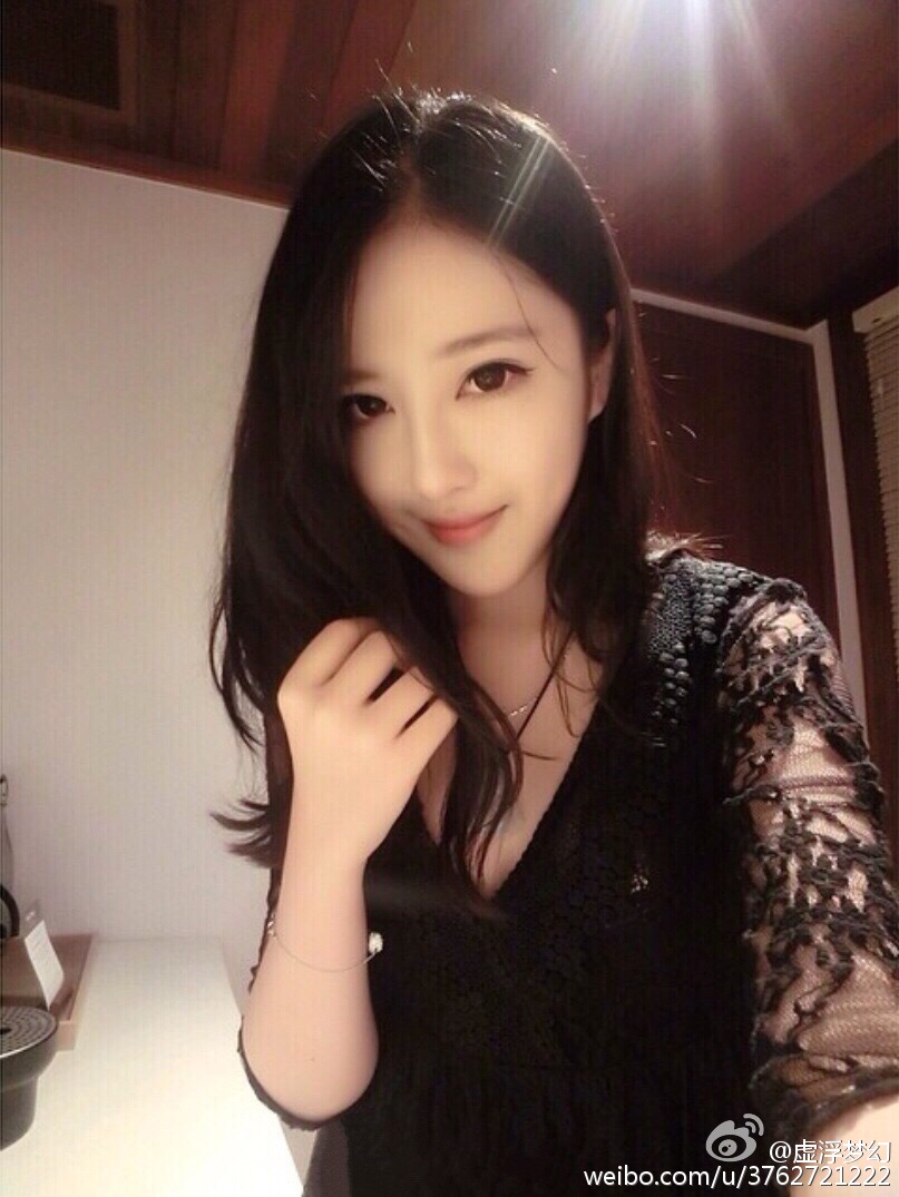 极品美女情欲写真眼神迷离图片