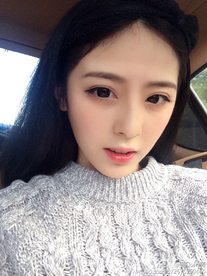 美女女仆制服诱惑  丝袜极品小美女图片