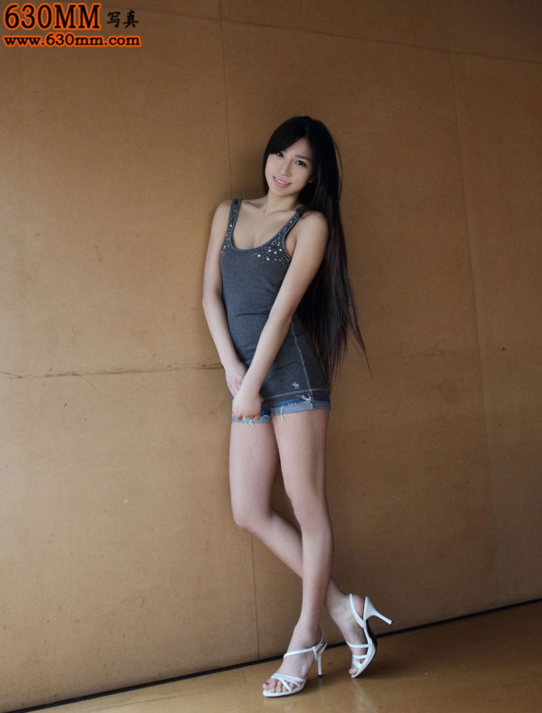 性感美女模特 90后美女车模唯美写真美女图片图片