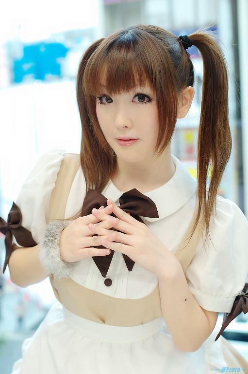 咖啡厅可爱女仆cosplay  两个可爱的翘辫子图片