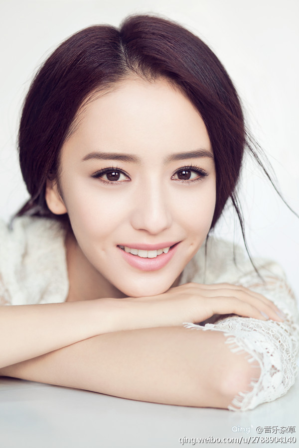高清中国内地新疆伊犁影视女演员佟丽娅清纯性感写真图片图片 高清中国内地新疆伊犁影视女演员佟丽娅清纯性感写真图片图片