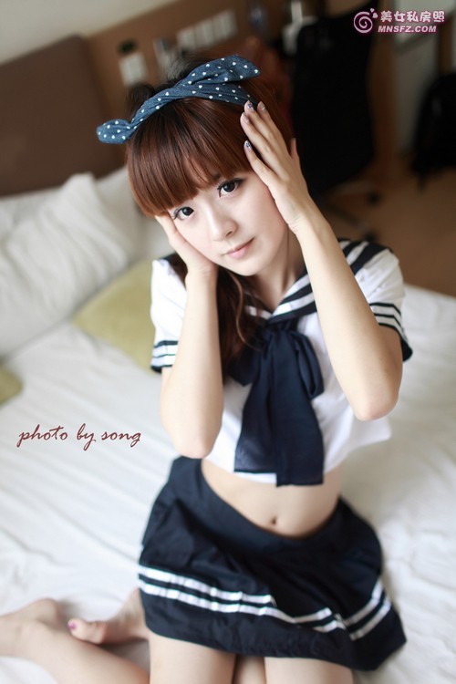 学生装美女图片