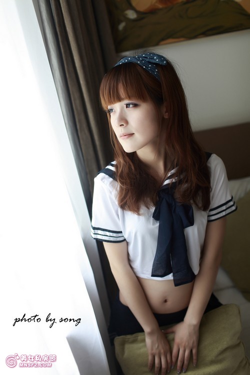学生装美女图片