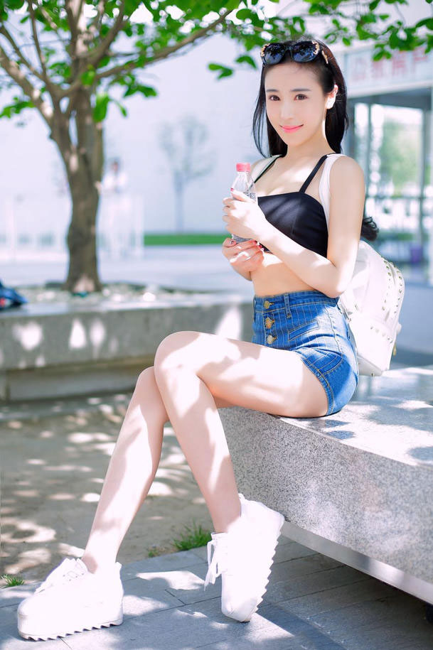 清纯美女 90后mm蕾丝睡裙私房诱惑写真美女图片图片