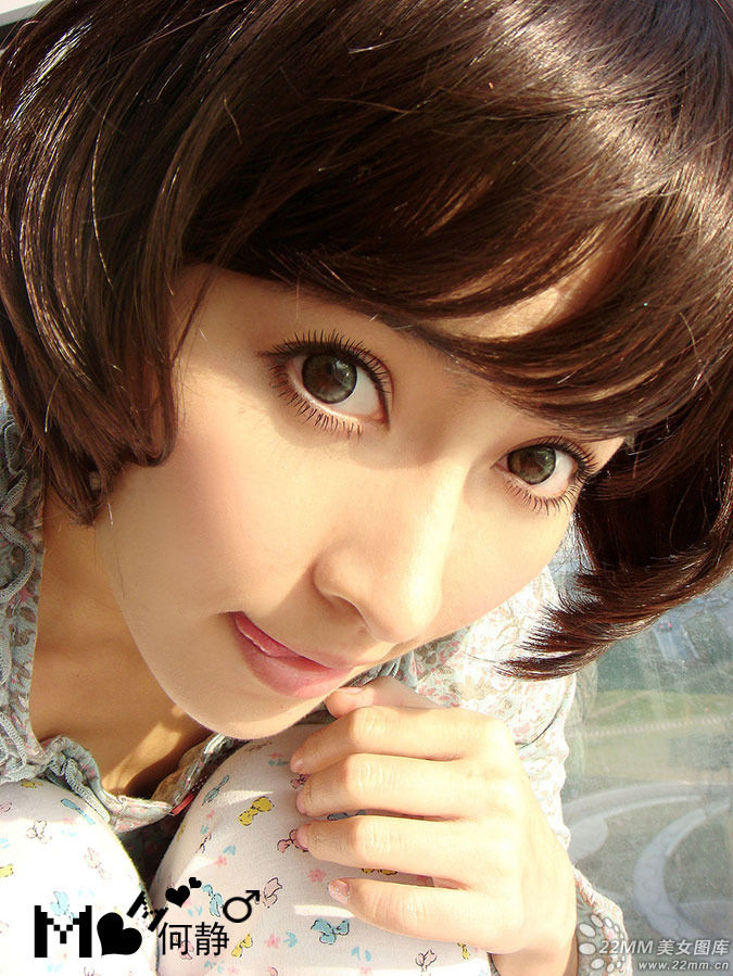 可爱美女 90后美女大眼睛超可爱写真图片