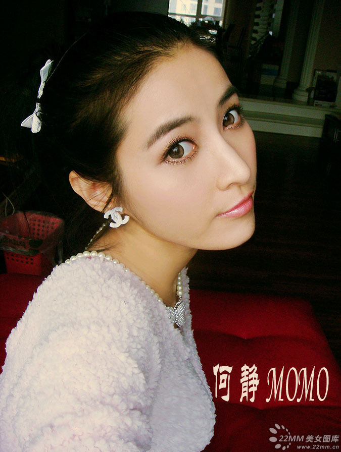 大眼睛美女图片