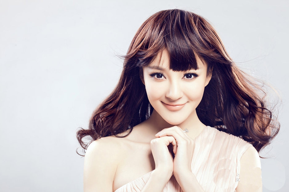 中国湖南衡阳女演员刘雨欣活力清纯俏皮写真高清图片图片