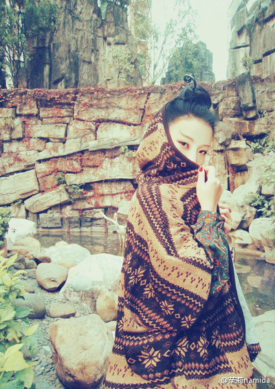 网络红人喷血火辣写真图片图片