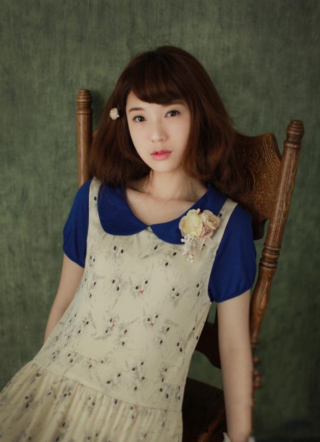 李心图片