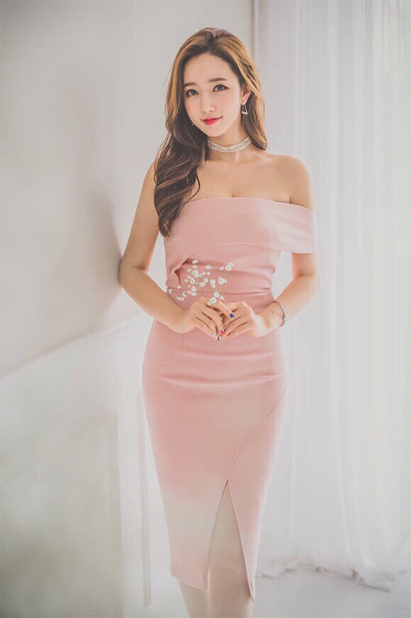 双胞胎美女图片